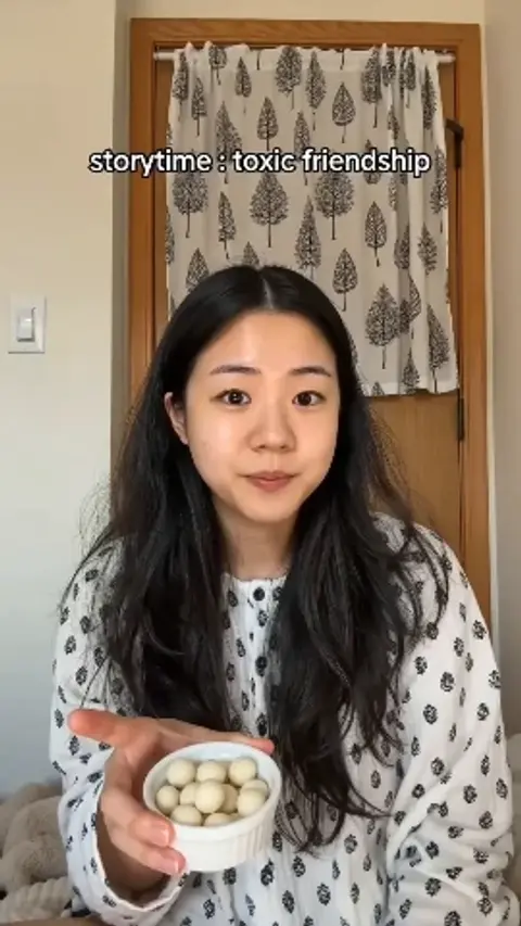 Influencer Storytime Daily Snack Vlog